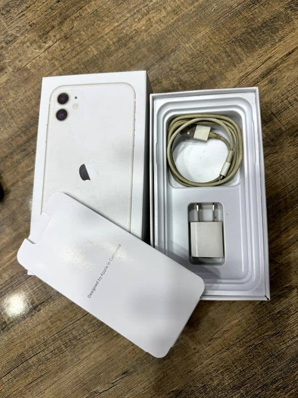 iPhone 11 white dual pta with complete box 3