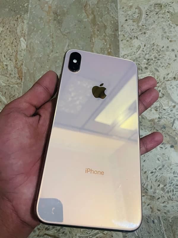 iphone xs max 256 gb pta aprroved gold colour 1