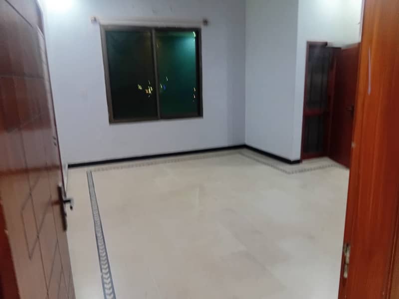 200 Sq. Yd. 2 Master Bed Room Lounge Terrace 2nd Floor House For Rent at Kaneez Fatima Society Sector 16A Near By Karachi University Scheme - 33 Karachi . 2