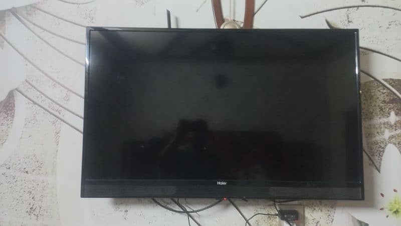 haier led t. v 0