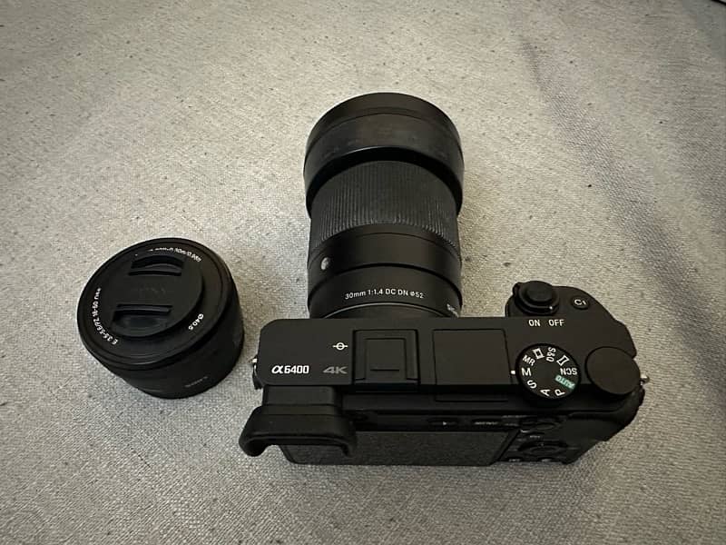 Sony a6400 with kit lens and Sigma 30mm complete accessories 5