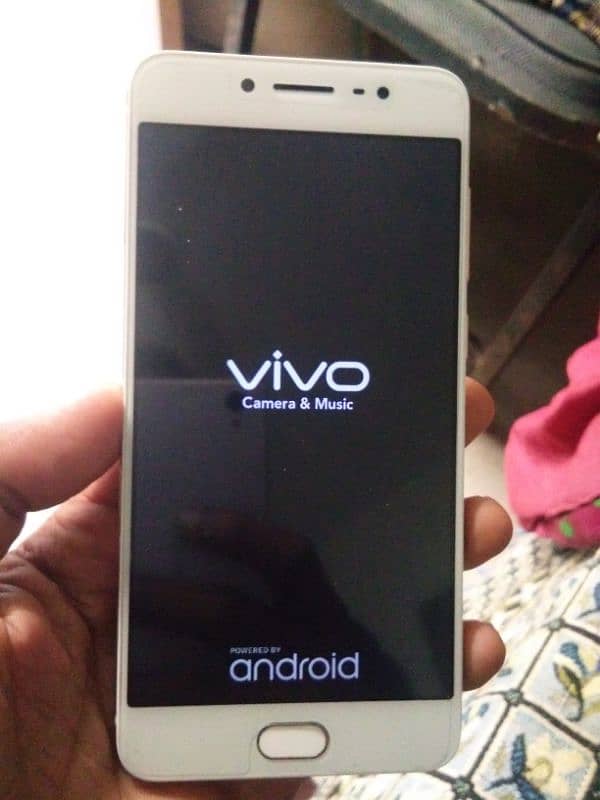 vivo x7 4gb 128gb 10/10.  no open original 2