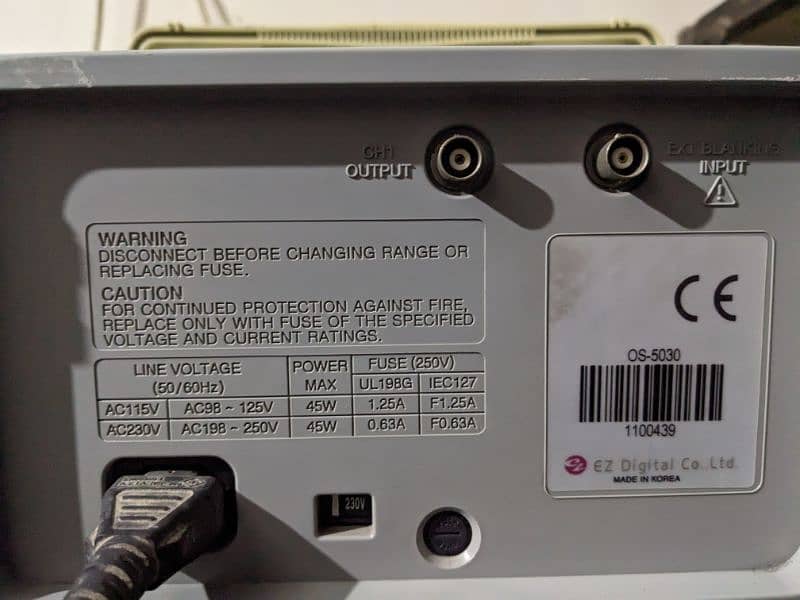 oscilloscope without probes available 1