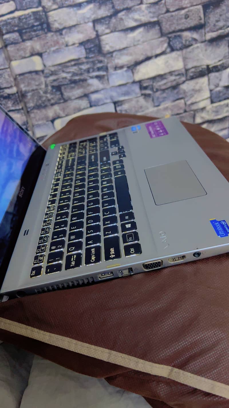 Laptop sony Vaio i 5 11