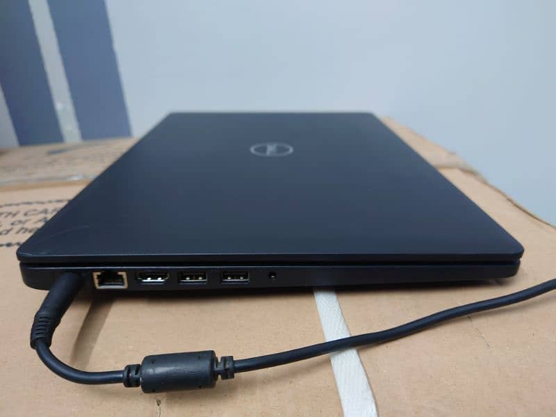 Dell Laptop Core i5 (7th generation) 1