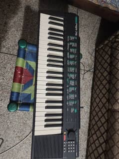 Yamaha Piano PSR-75