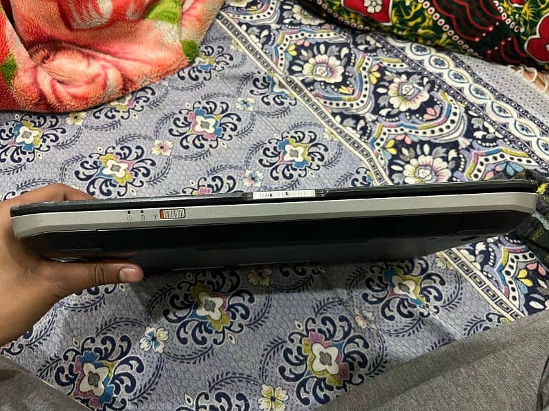 Dell latitude Core i5 2nd Gen 7