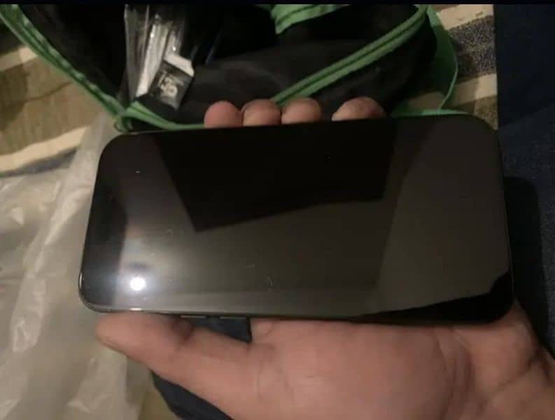 iPhone 15 pro 128gb iCloud from Italy Eu 3