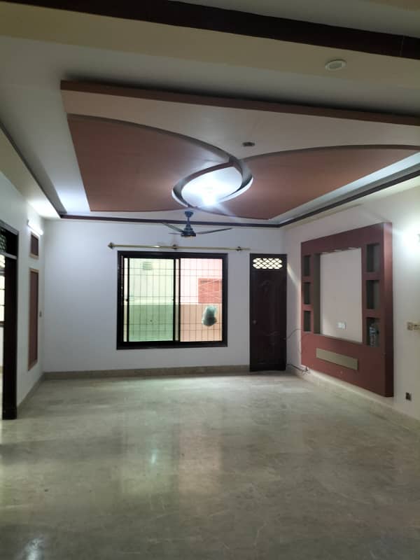 400 sq yards 5 bed dd new portion for rent in kaneez fatima society 6