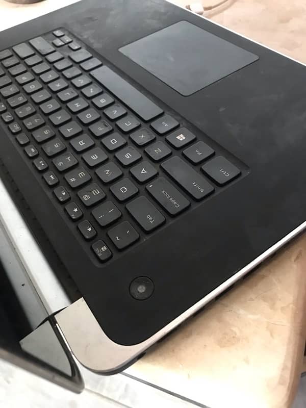 Dell Precision m3800 0