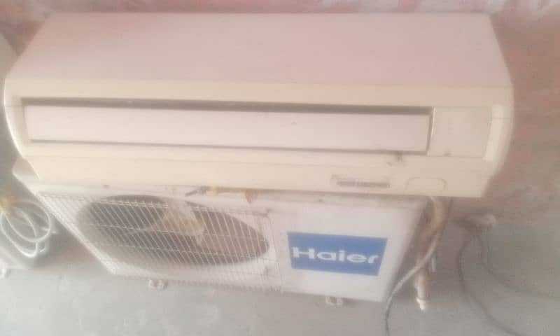 Haier AC 1 ton all ok 1