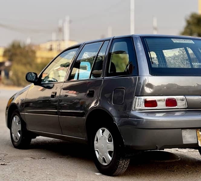 Suzuki Cultus 2013 6