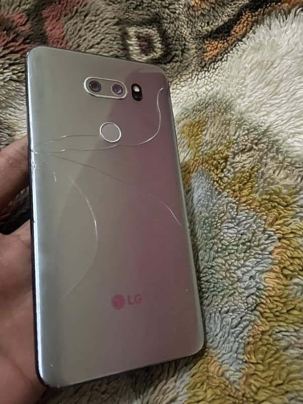 LG V30 urgent need to sell 2