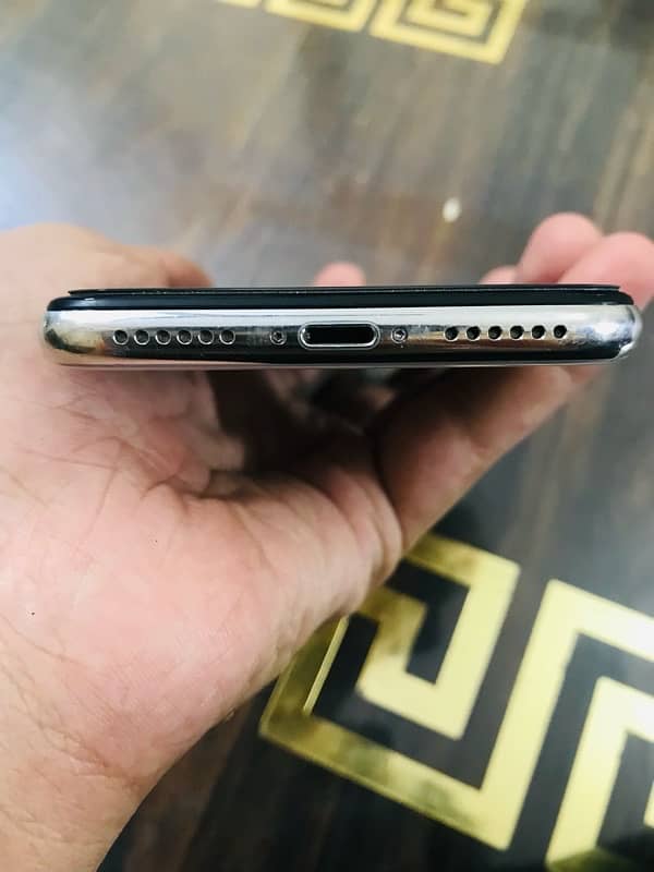 iPhone X 64gb 3