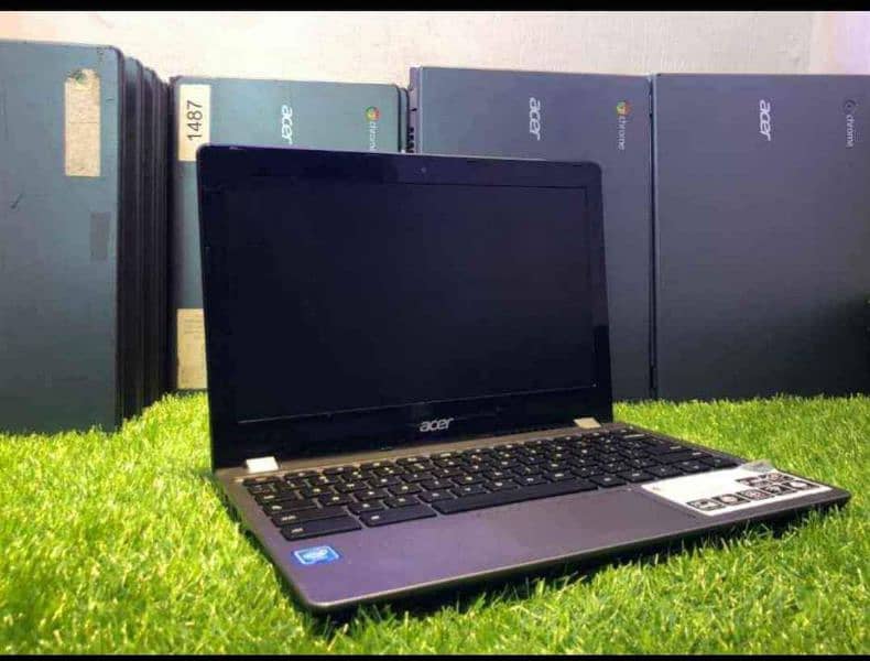 Acer C740 Laptop 4/5 hours battery backup! 0