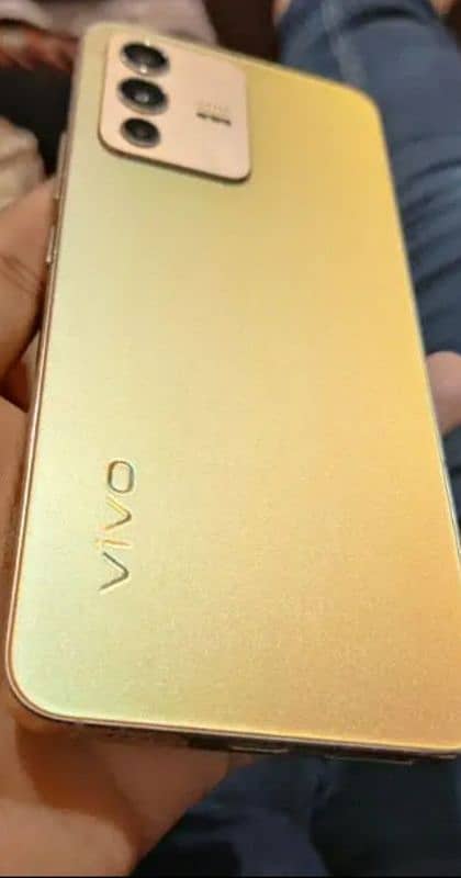 Vivo V23 5g/RAM:12gb Memory:256gb 2