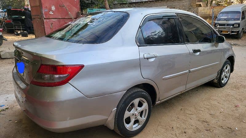 Honda City IDSI 2005 5