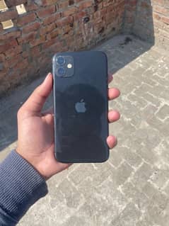 i Phone 11 Non PTA 64GB 82 % battery (jv) Exhnge Possible (okara city)