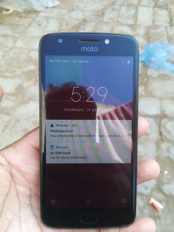 moto e4 fingerprint touch kam nai kar raha(only narowal) 1