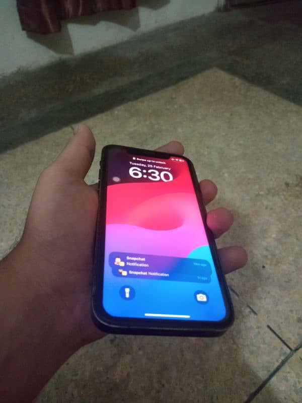 iPhone Xr 6