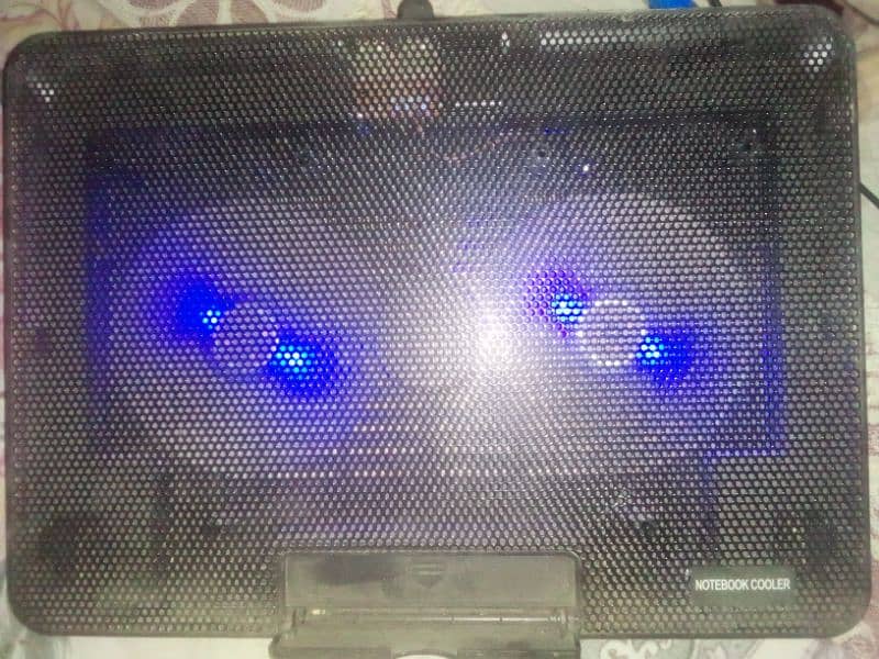 Laptop Cooling Pad new with Box 2 Usb Dc 5 volt 2 Fan system 5