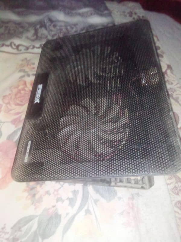Laptop Cooling Pad new with Box 2 Usb Dc 5 volt 2 Fan system 12