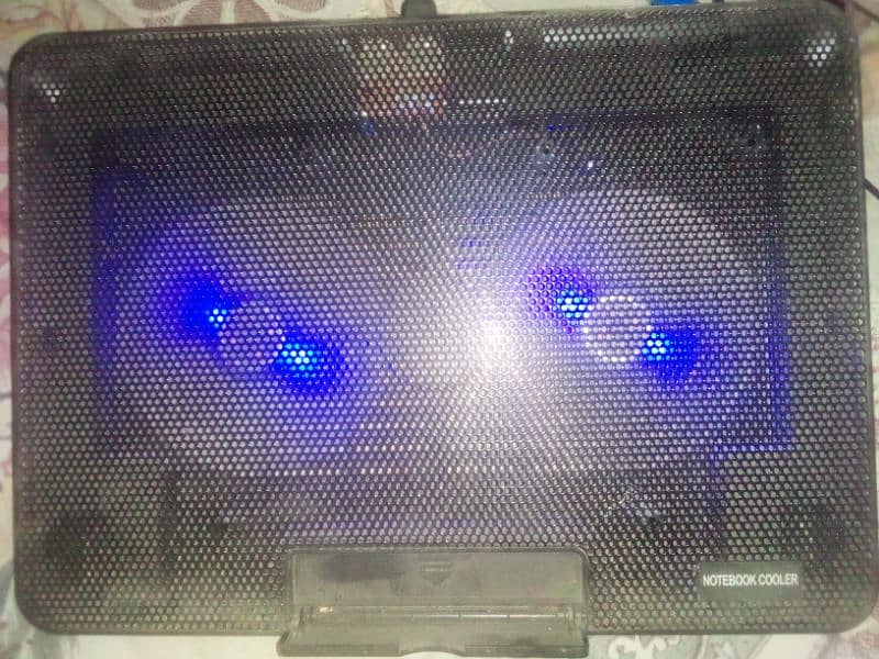 Laptop Cooling Pad new with Box 2 Usb Dc 5 volt 2 Fan system 13
