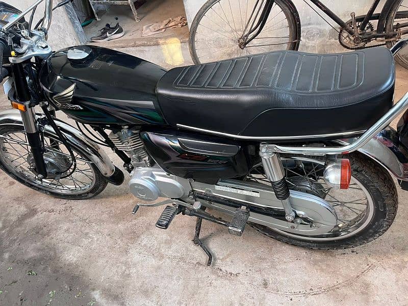 Honda 125 2023 model lush condition one hand used biom avl 03186358725 5