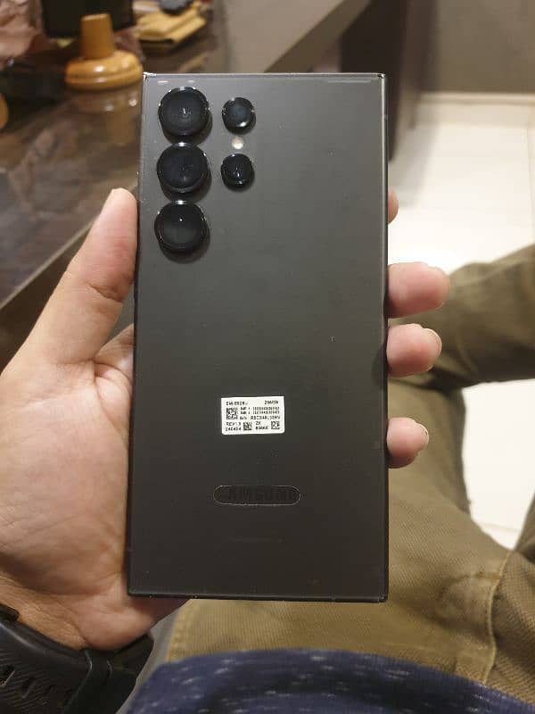 s24 ultra 12gb 256gb non pta 4 month sim working 10/10 condition 1