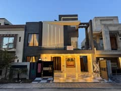 (No Fake Prices) 10 Marla Luxury Designer House For Sale In Bahria Town Lahore