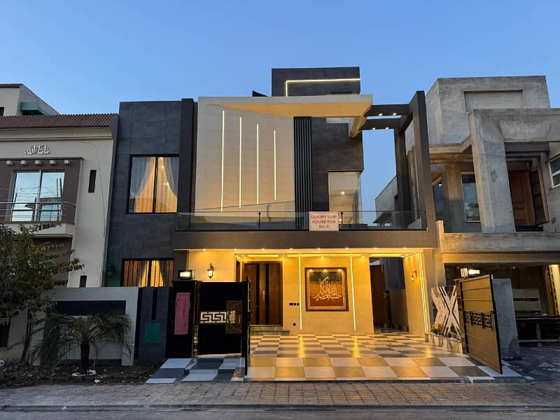 (No Fake Prices) 10 Marla Luxury Designer House For Sale In Bahria Town Lahore 0