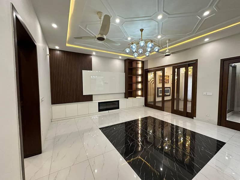 10 Marla Luxury Designer House For Sale In Bahria Town, Lahore In Low budget price 16