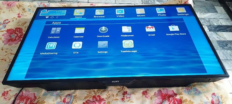 original Sony 40 inch LED TV 100 percent ok new condition No even open 0