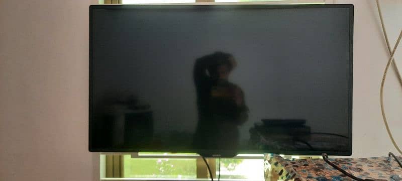 original Sony 40 inch LED TV 100 percent ok new condition No even open 16