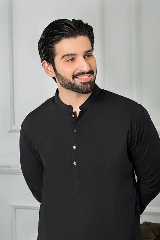 Men's 2 Pcs Black Kurta Pajama Set - Stylish Plain Black Wash And Wear 1