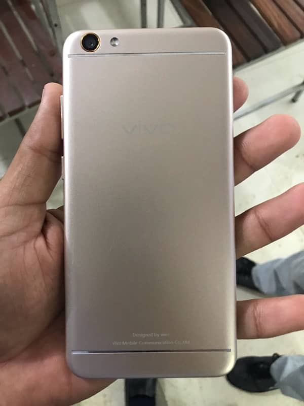 Vivo y66 4/64 All ok 2