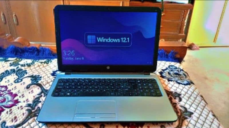 HP Laptop Core i3 0