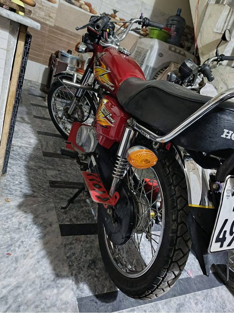 Honda CG 125 2021 3