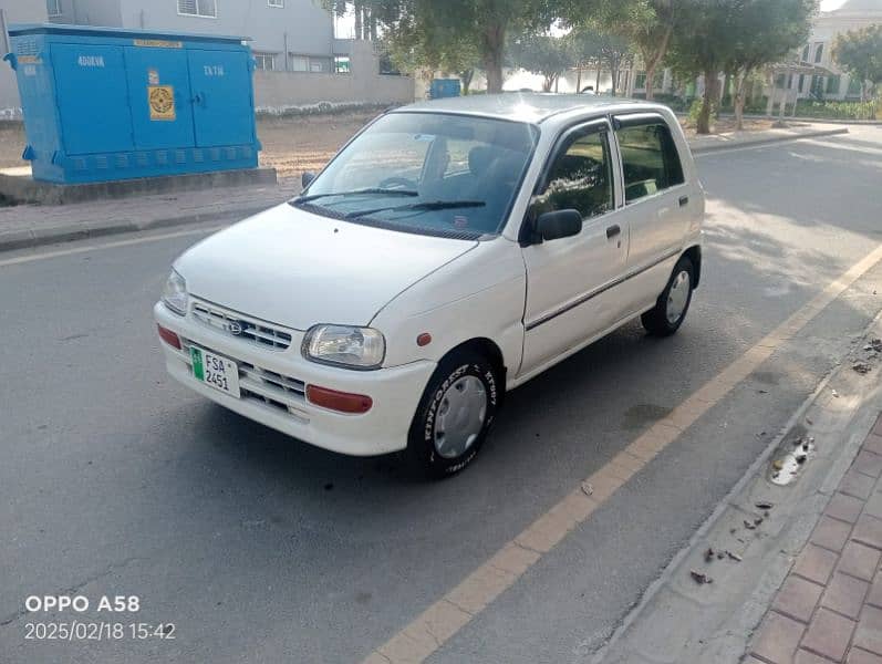 Daihatsu Cuore 2003 1