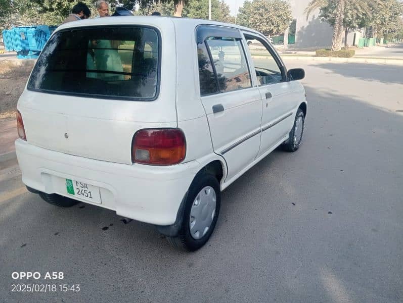 Daihatsu Cuore 2003 8