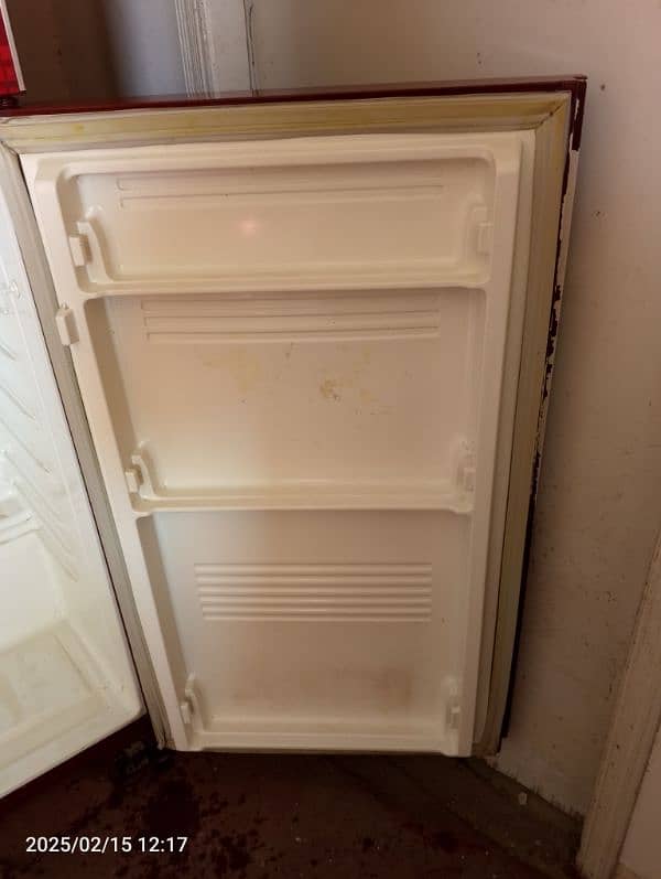 Haier refrigerator good condition 2