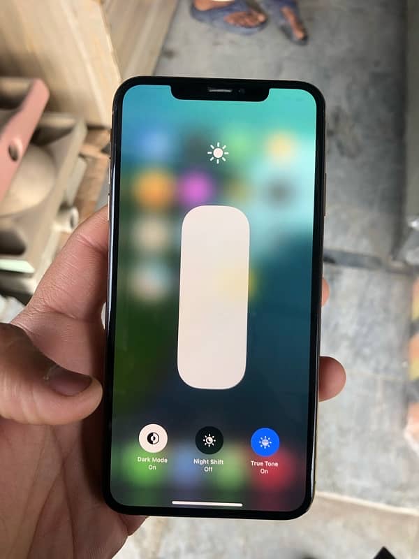 iphone xsmax 256 gb singal sim pta approved 3