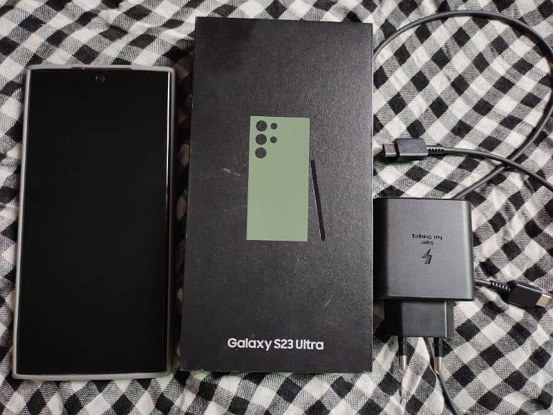 S23 ultra 12/256 GB Non pta Box+45 super fast charger+ original cable 0