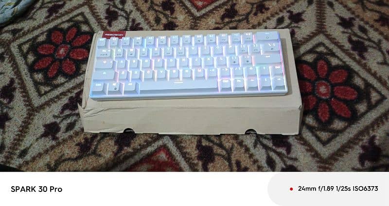 mini gaming RGB keyboard fully new 10/10 7