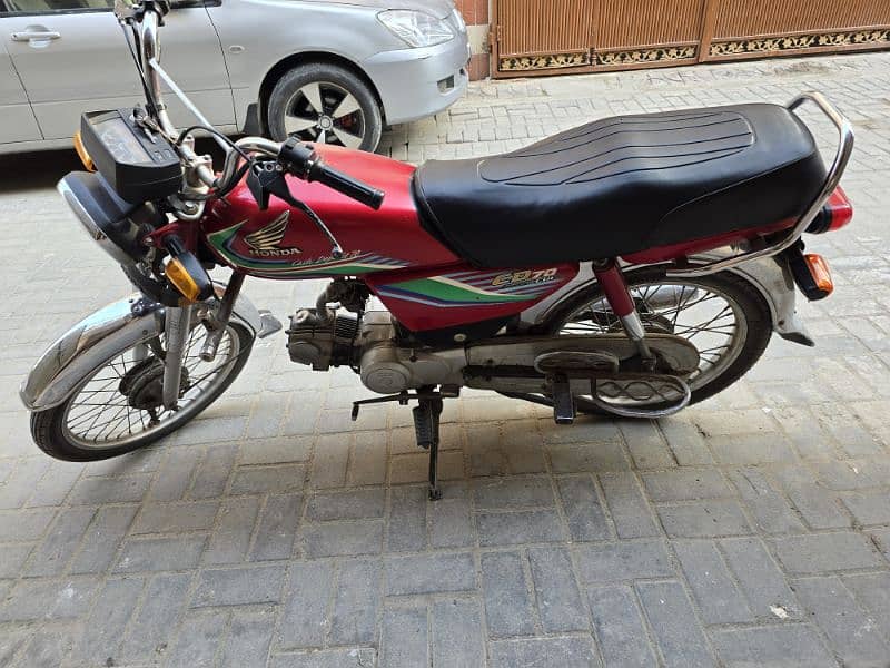 Honda cd 70 2016 model 1