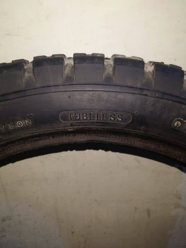 SUZUKI TYRE 3.50 /18 2