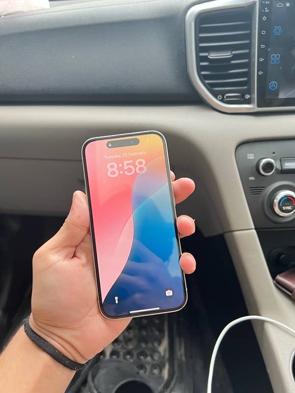 iPhone 15 Pro 256 GB 1