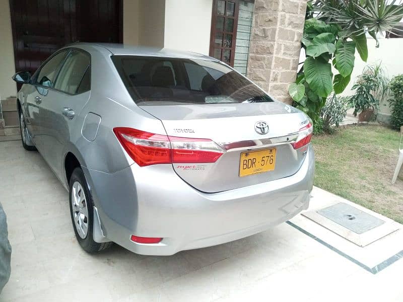 Toyota Corolla GLI 2015 Automatic Outclass Original Condition in DHA 2