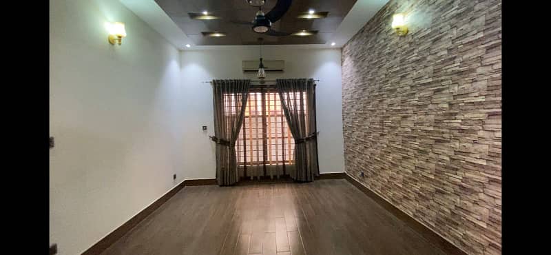 Kanal portion available for Rent in bahria towan Rawalpindi phase 3 11