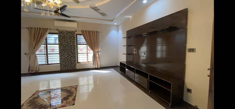 Kanal portion available for Rent in bahria towan Rawalpindi phase 3 22